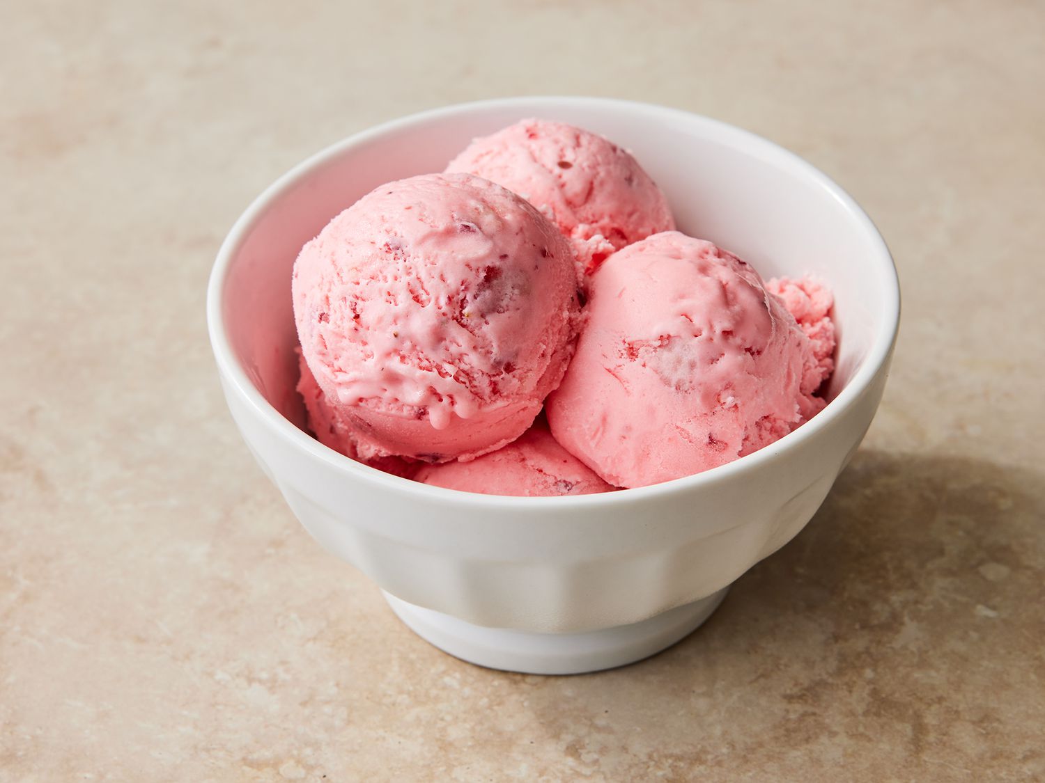 Simple Strawberry Ice Cream Recipe (No Eggs) with KitchenAid