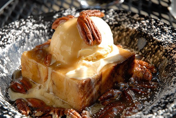 Explore Classic Cajun Food Desserts: From Pecan Pralines to Bourbon Bread Pudding
