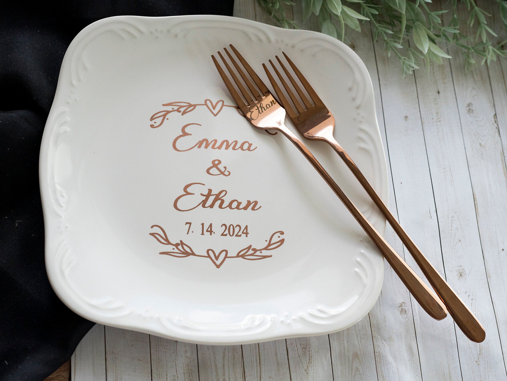 Personalized Wedding Dessert Plates: Custom Cake & Dessert Plates for Your Special Day