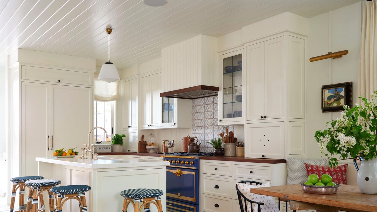 20 Stunning White Kitchen Cabinets Ideas for Your Home Remodel