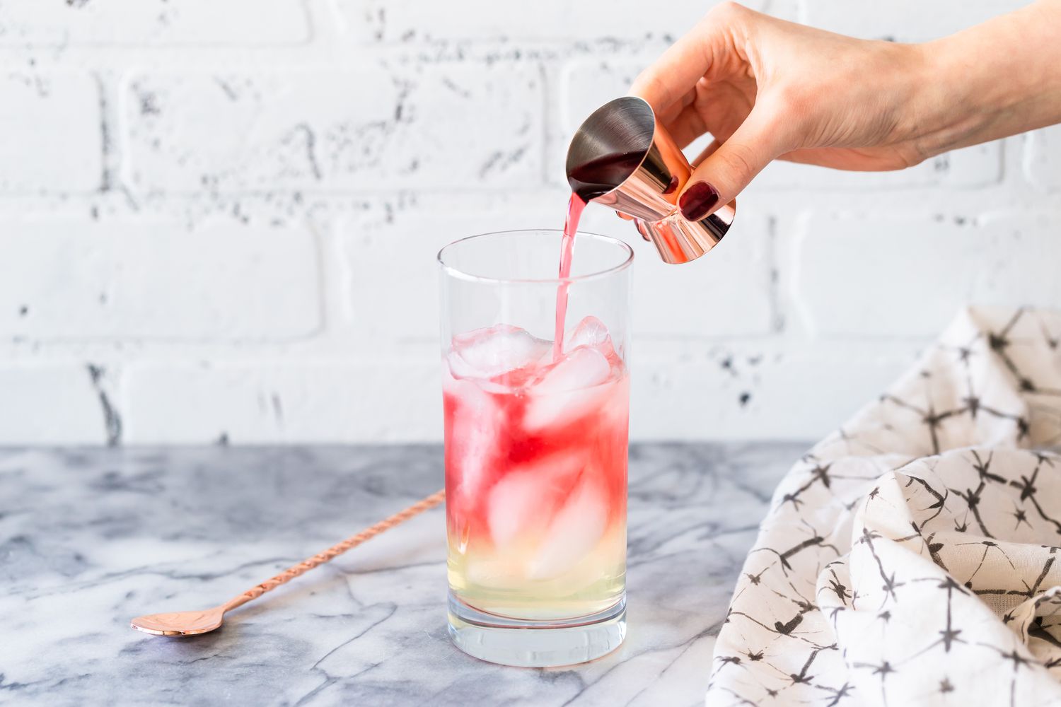 Discover the Key Long Beach Ingredients for a Refreshing Cocktail