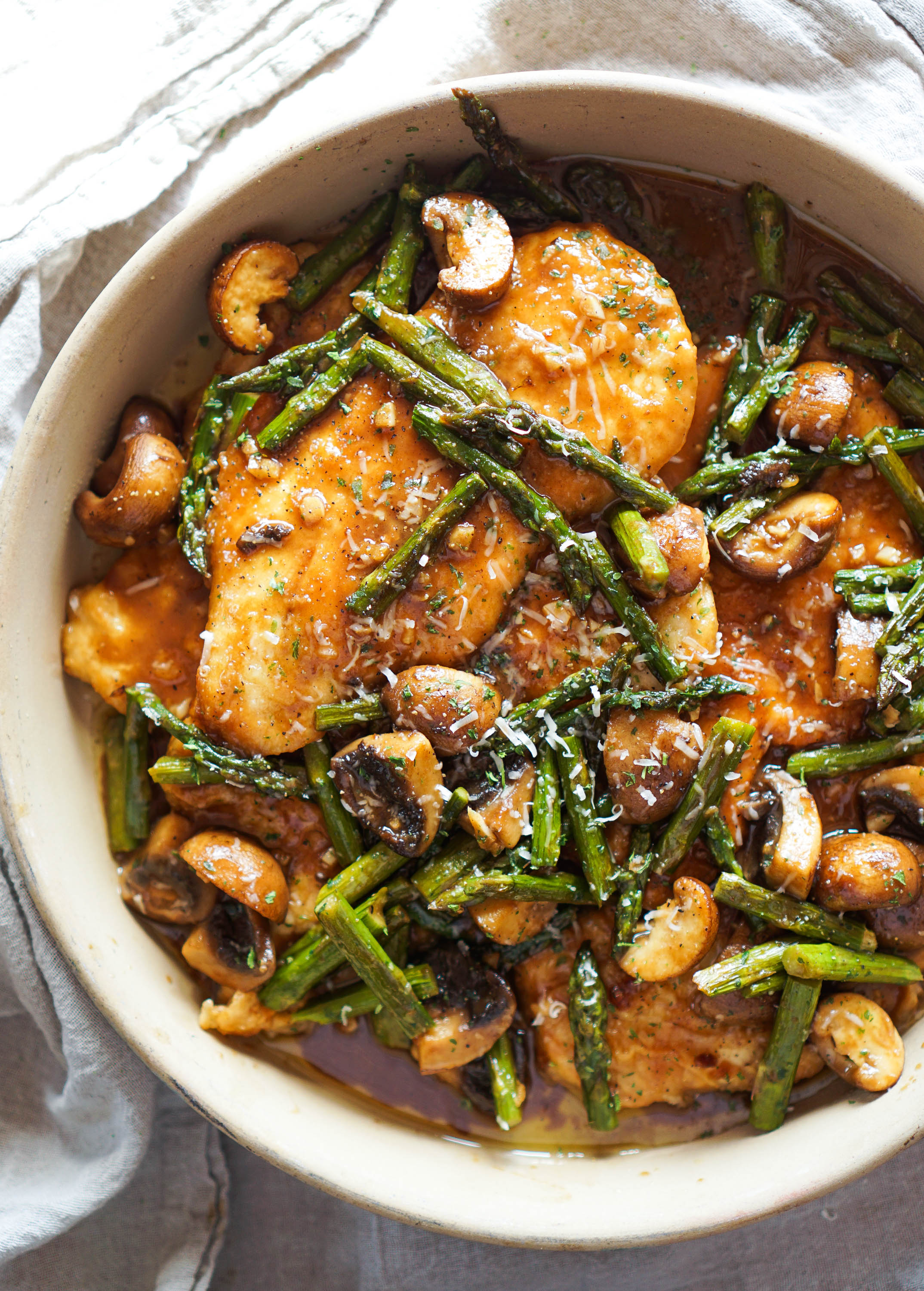 Delicious Chicken, Asparagus, and Mushroom Recipes for Easy Dinners