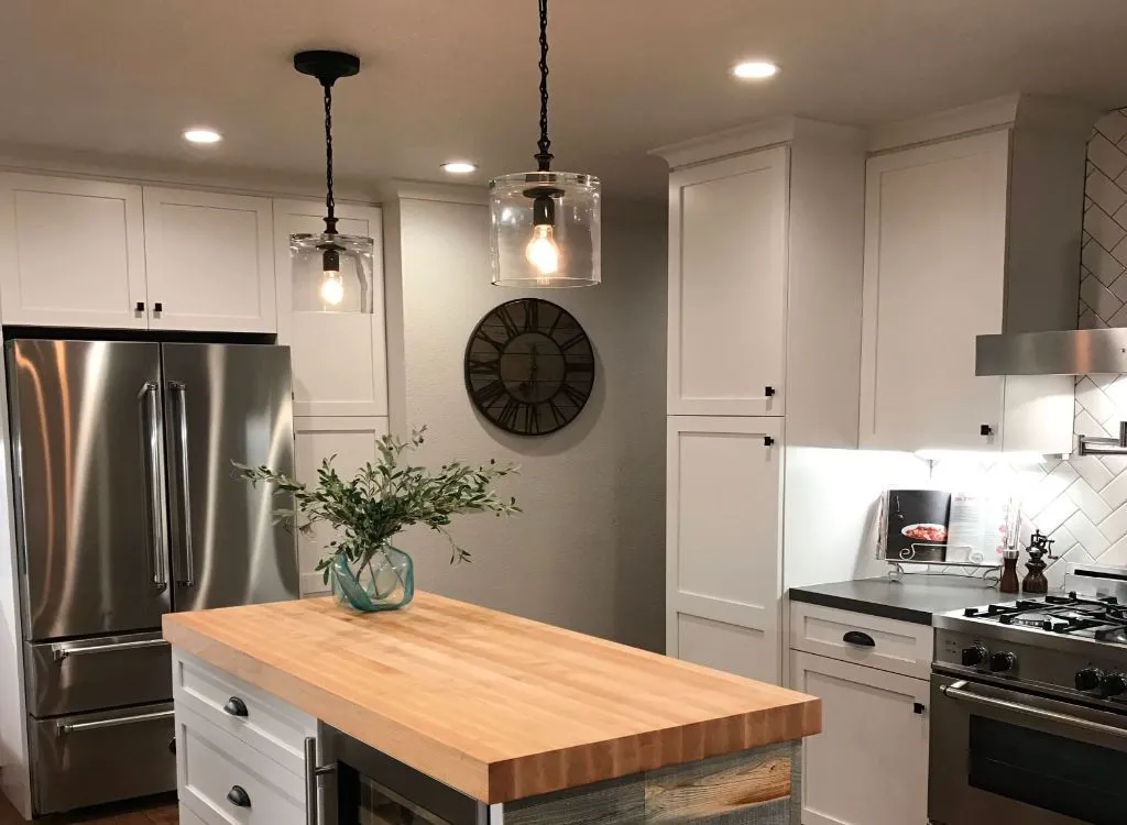 How to Choose Small Kitchen Island Lighting: Tips for Perfect Illumination