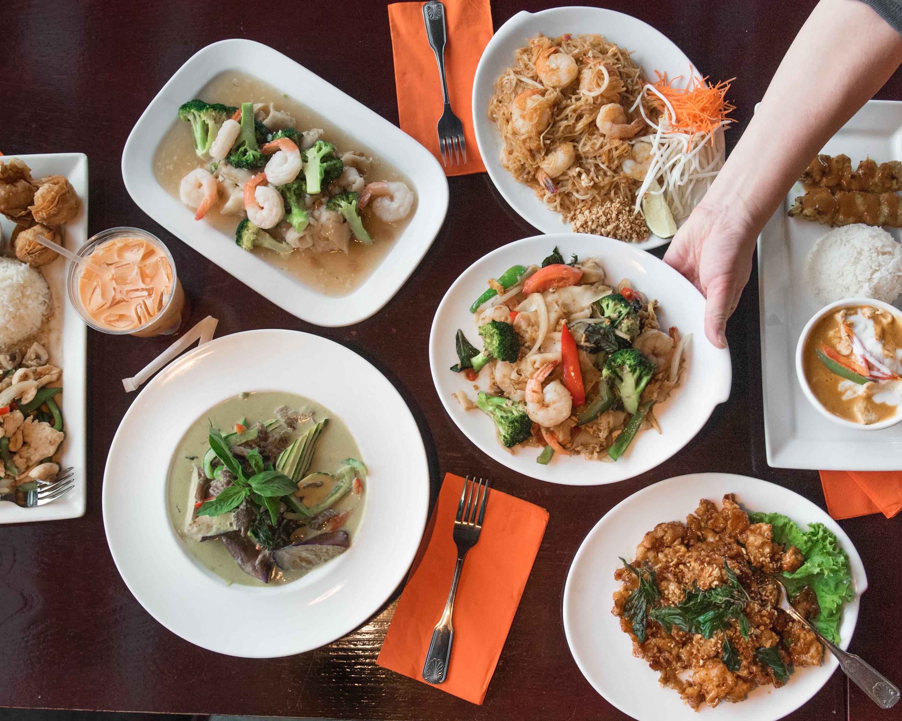 Experience the Best of Thai Flavors at Similan Thai Cuisine in Issaquah