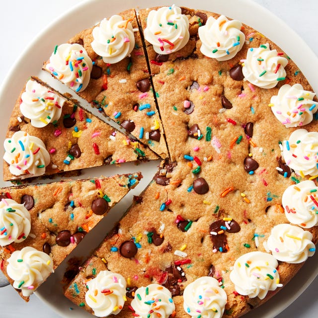 10 Delicious Desserts for Teachers to Celebrate Their Hard Work