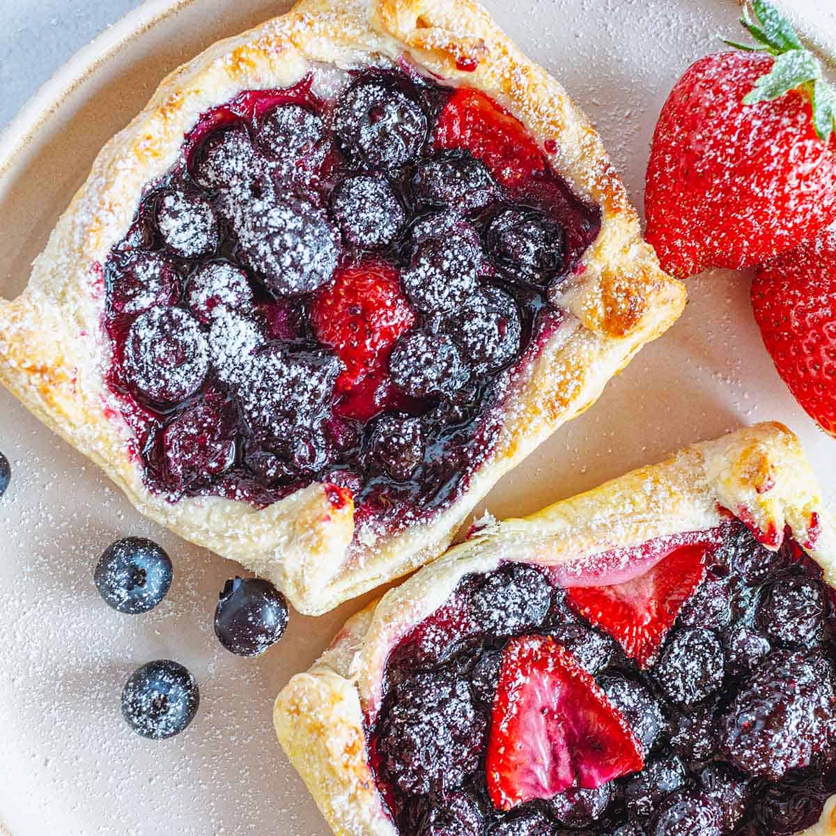 Easy Puff Pastry Desserts with Fruit: Perfect for Any Occasion