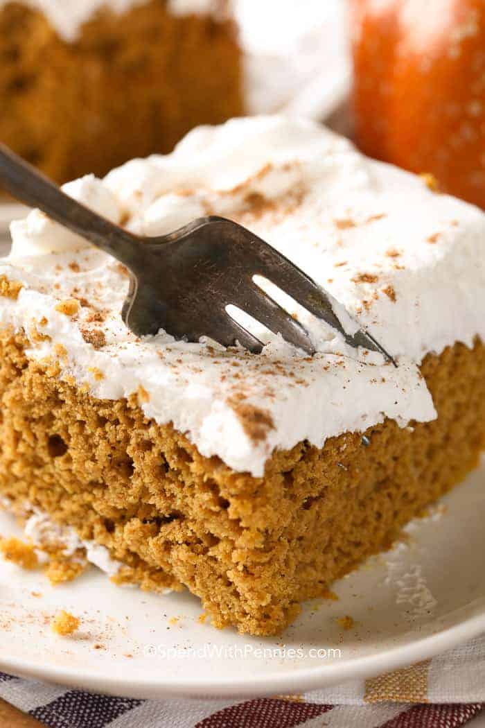 Easy 3-Ingredient Pumpkin Dump Cake Recipe for Fall