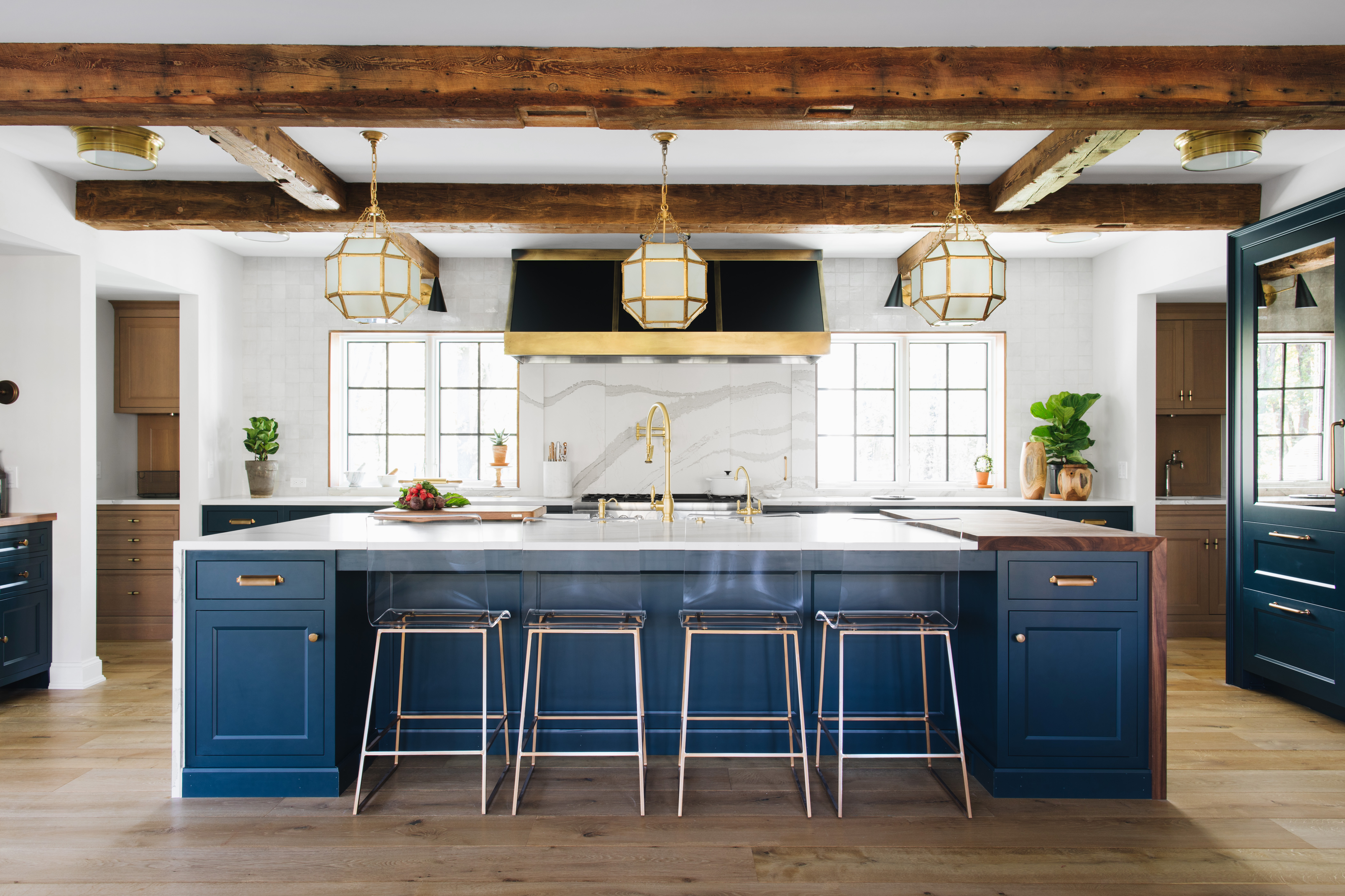 How to Style a Blue Kitchen Counter for a Modern and Inviting Space