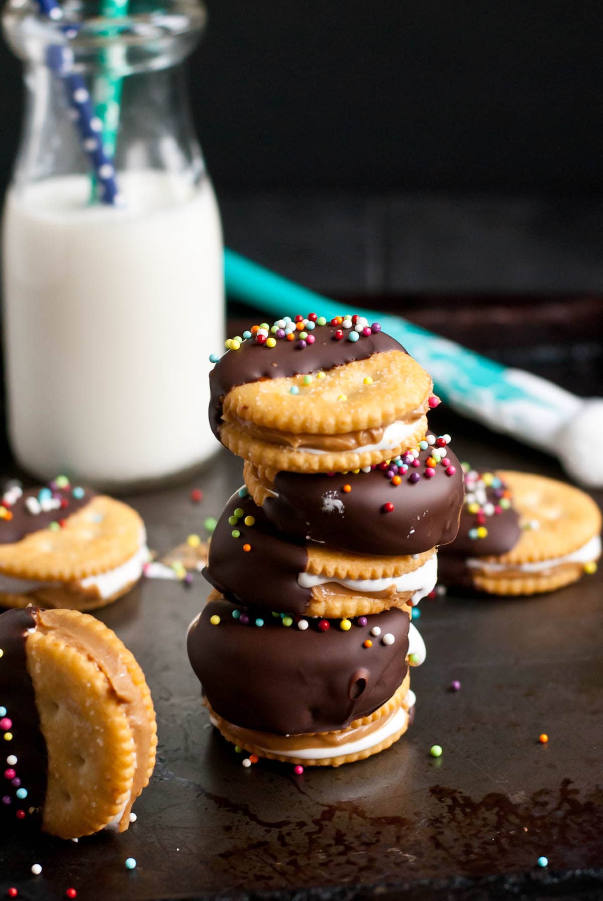 Delicious Ritz Cracker Cookies Recipes: Chocolate Peanut Butter, Fluffernutter & More