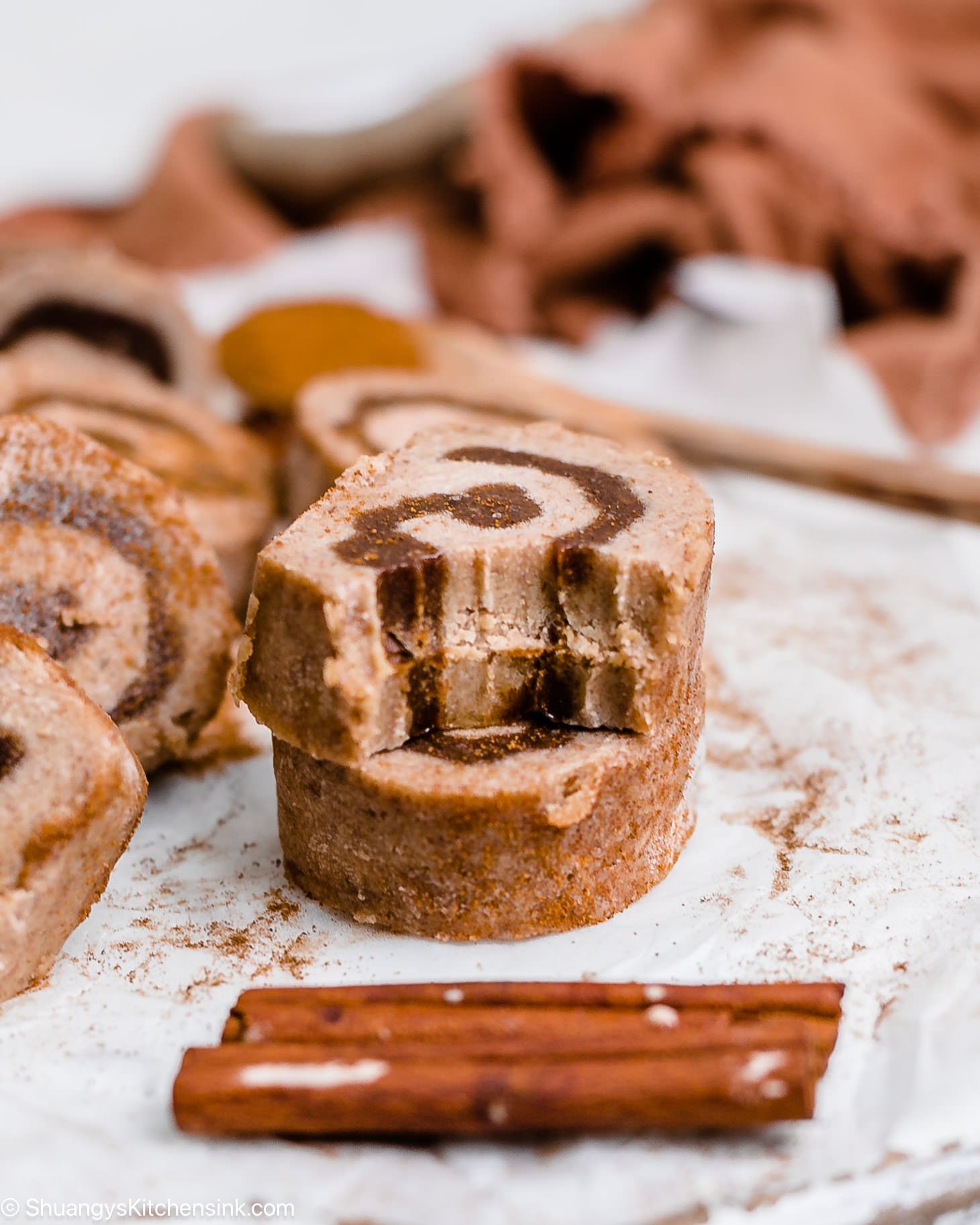 Quick & Easy No Bake Cinnamon Desserts for Busy Weeknights