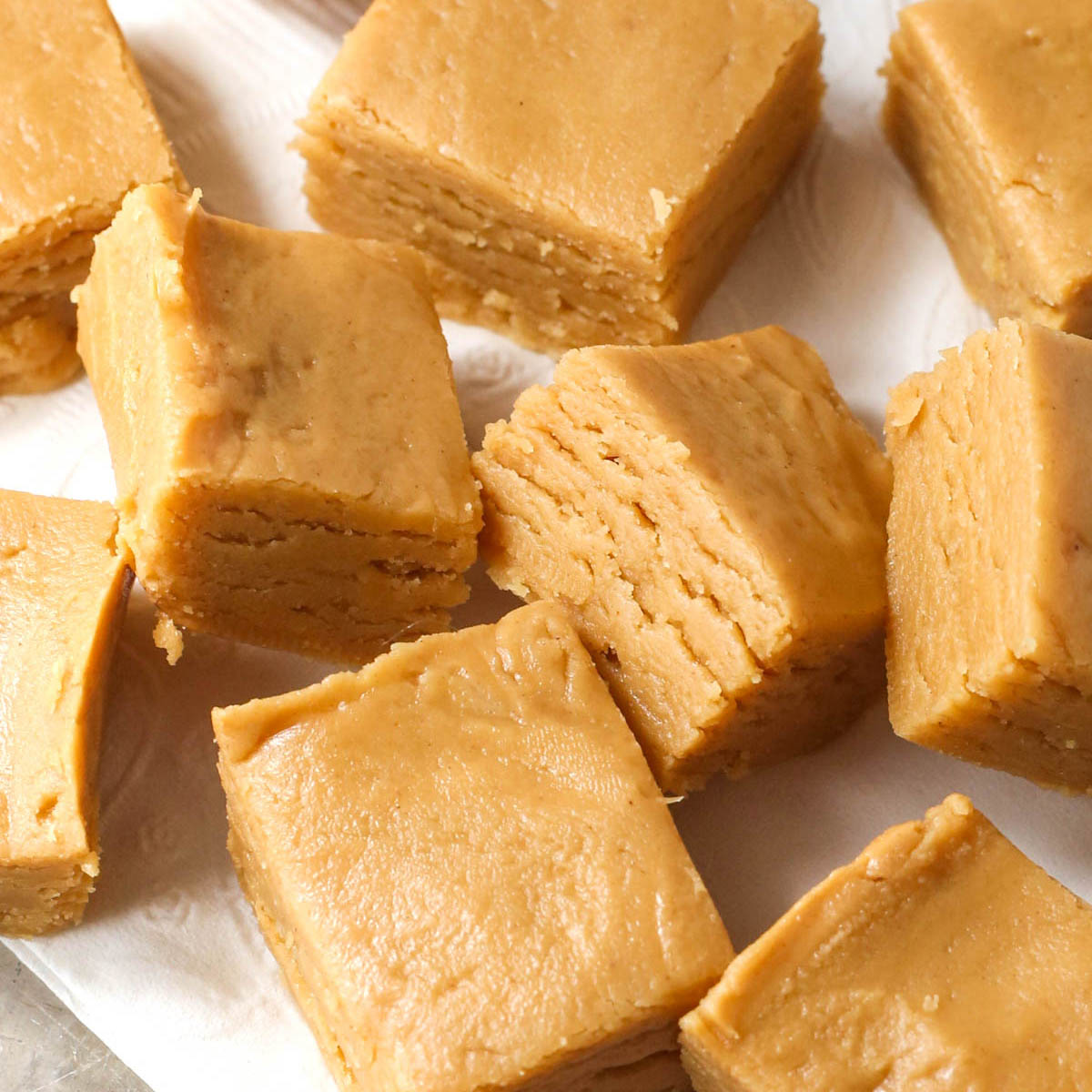 Easy 2-Ingredient Peanut Butter Fudge Recipe You'll Love