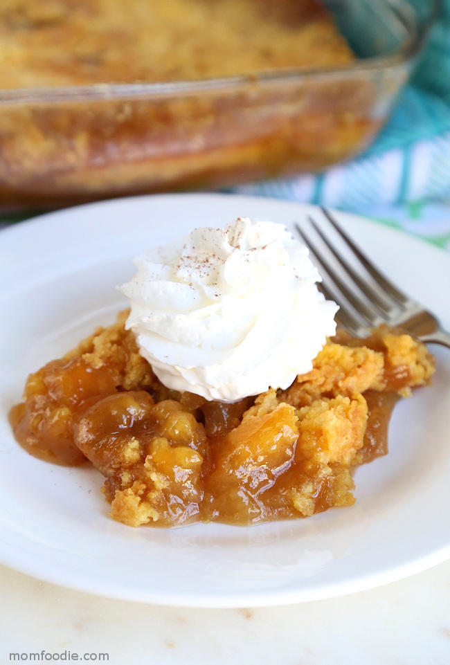 Simple Caramel Apple Dump Cake with Just 4 Ingredients – Tasty & Effortless
