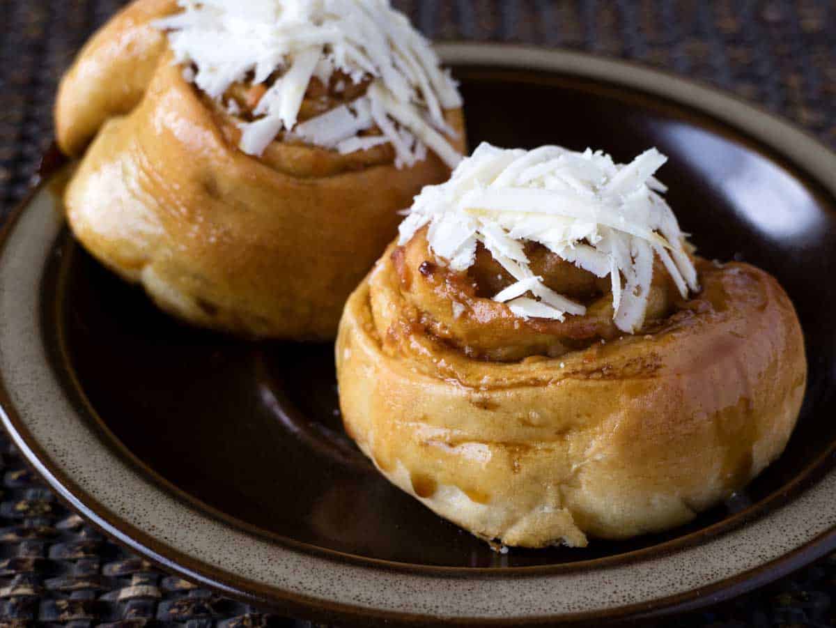 Explore Delicious Venezuelan Desserts: From Quesillo to Golfeados