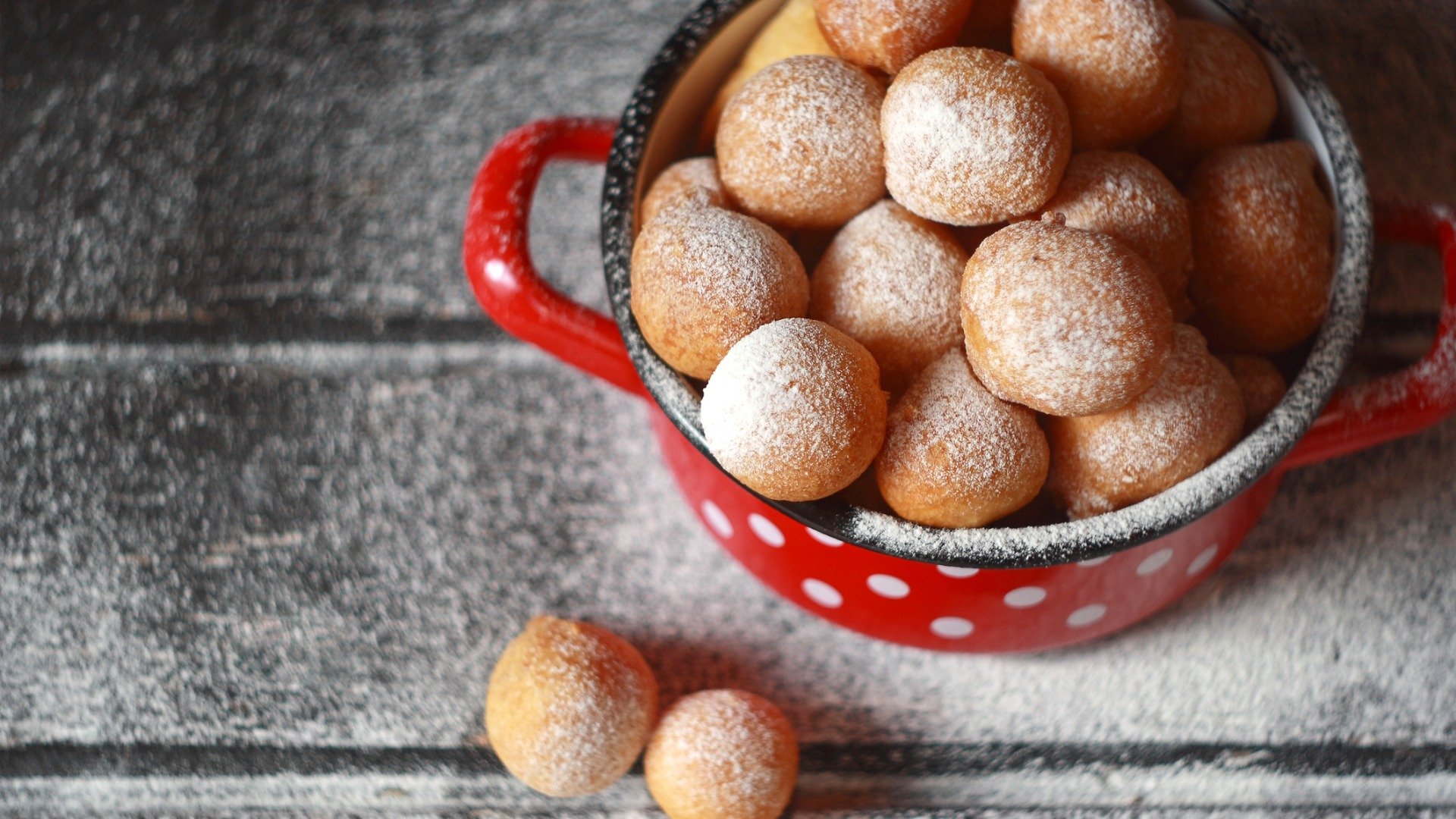 Discover the Best Croatian Dessert Recipes: From Kuglof to Fritule