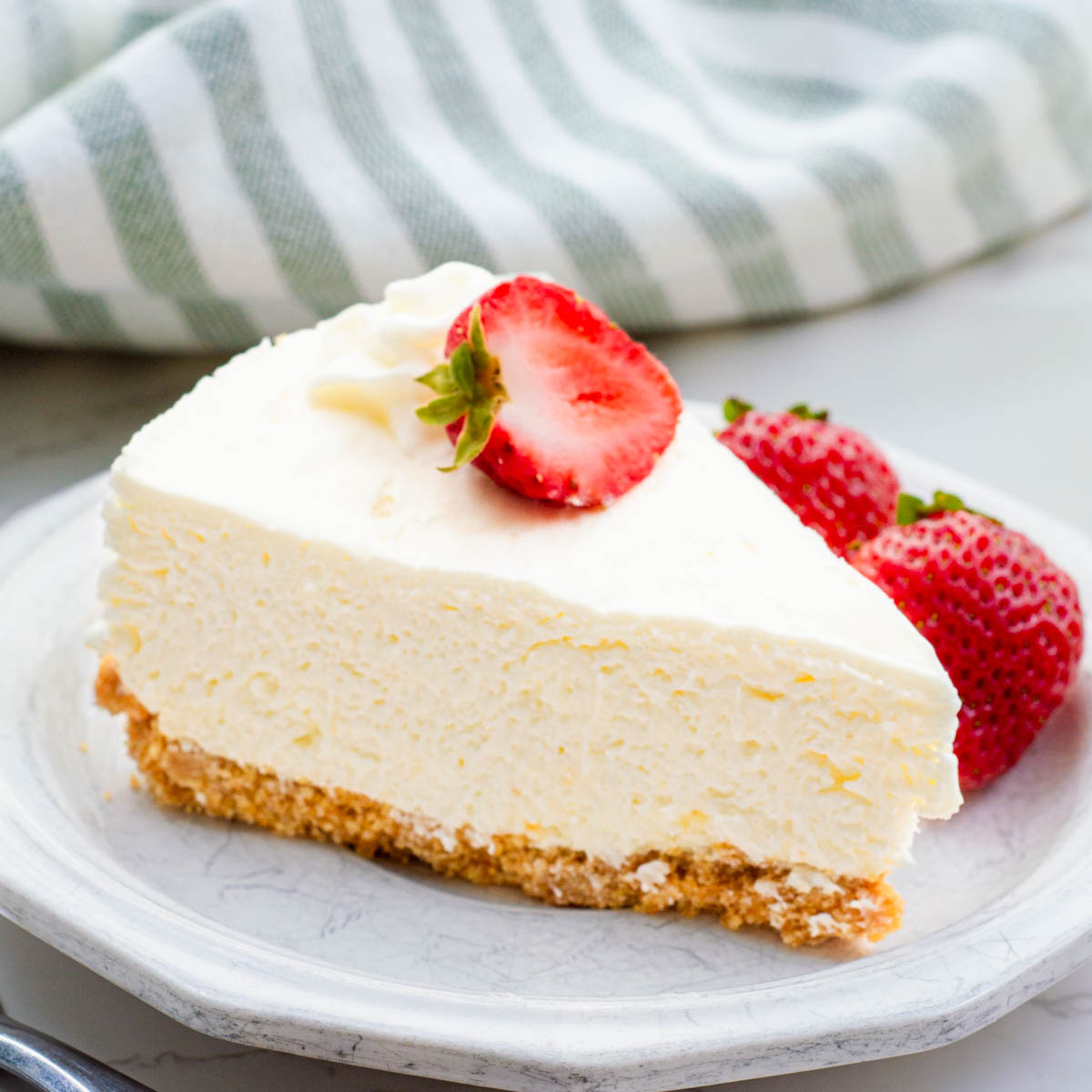 How to Make a 5-Ingredient Cheesecake: No-Bake and Beginner-Friendly