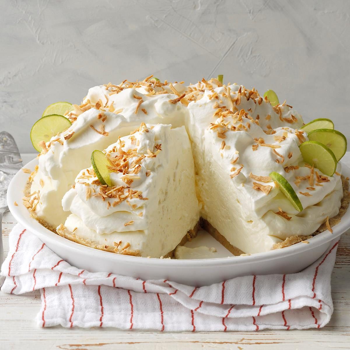 Easy Tropical Desserts: Refreshing Recipes for Hot Summer Days
