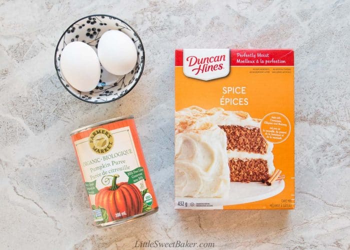 Easy 3-Ingredient Pumpkin Dump Cake Recipe for Fall