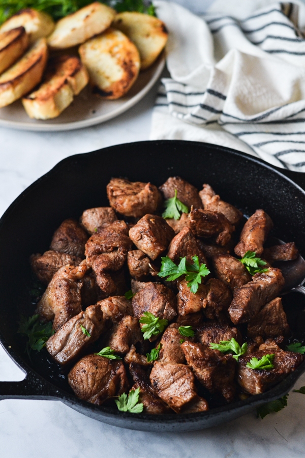 Traditional Portuguese Pork Recipes: Discover Classic Flavors in Your Kitchen.