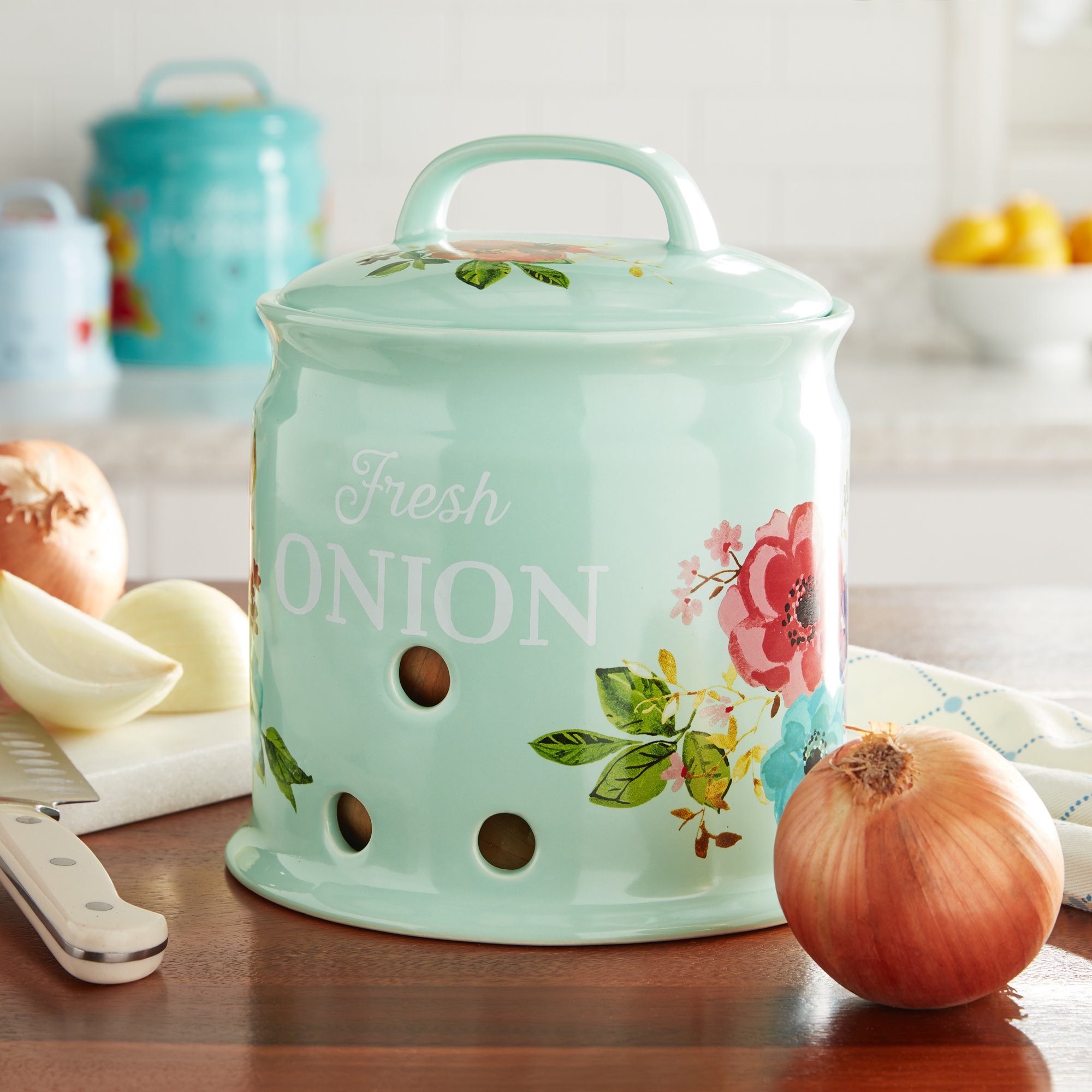 Cool Onion Storage Ideas in Kitchen: Maximize Space and Freshness!