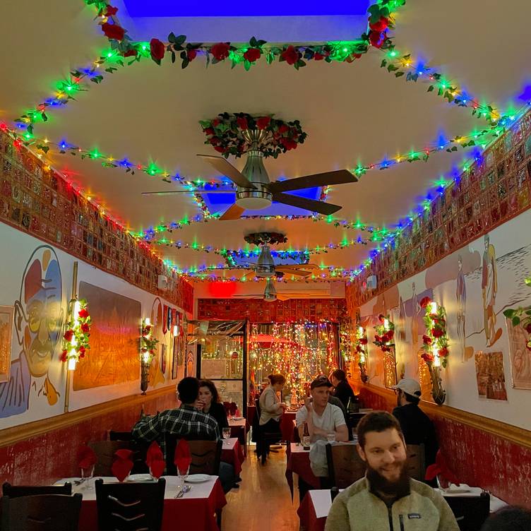 Explore Gandhi Cuisine of India: Menu, Reviews, and More