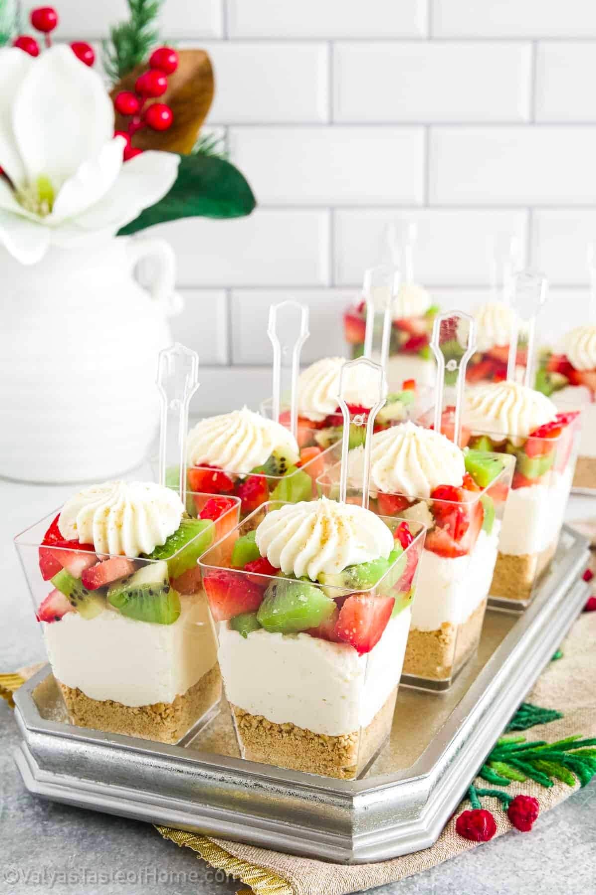 Best Plastic Dessert Cups for Your Next Party or Event