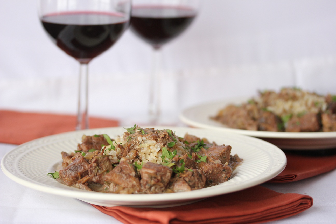 Slow Cooker Beef Tips with Red Wine: A Simple Dinner Idea | Tips and Tricks for the Most Flavorful Beef