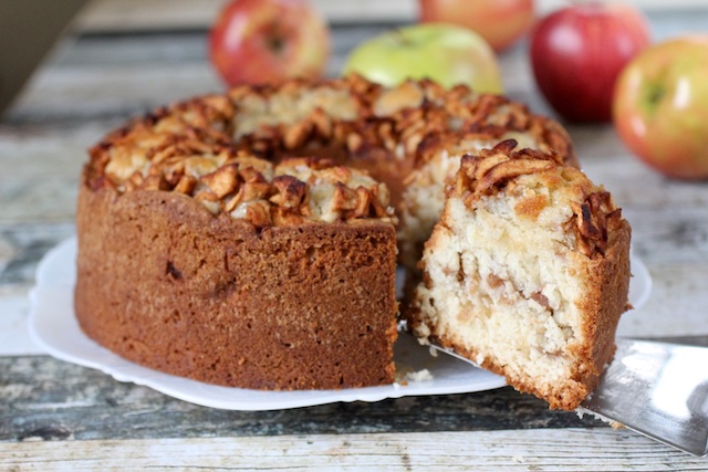 Looking for quick kosher desserts? Check out these simple recipes that anyone can master at home!