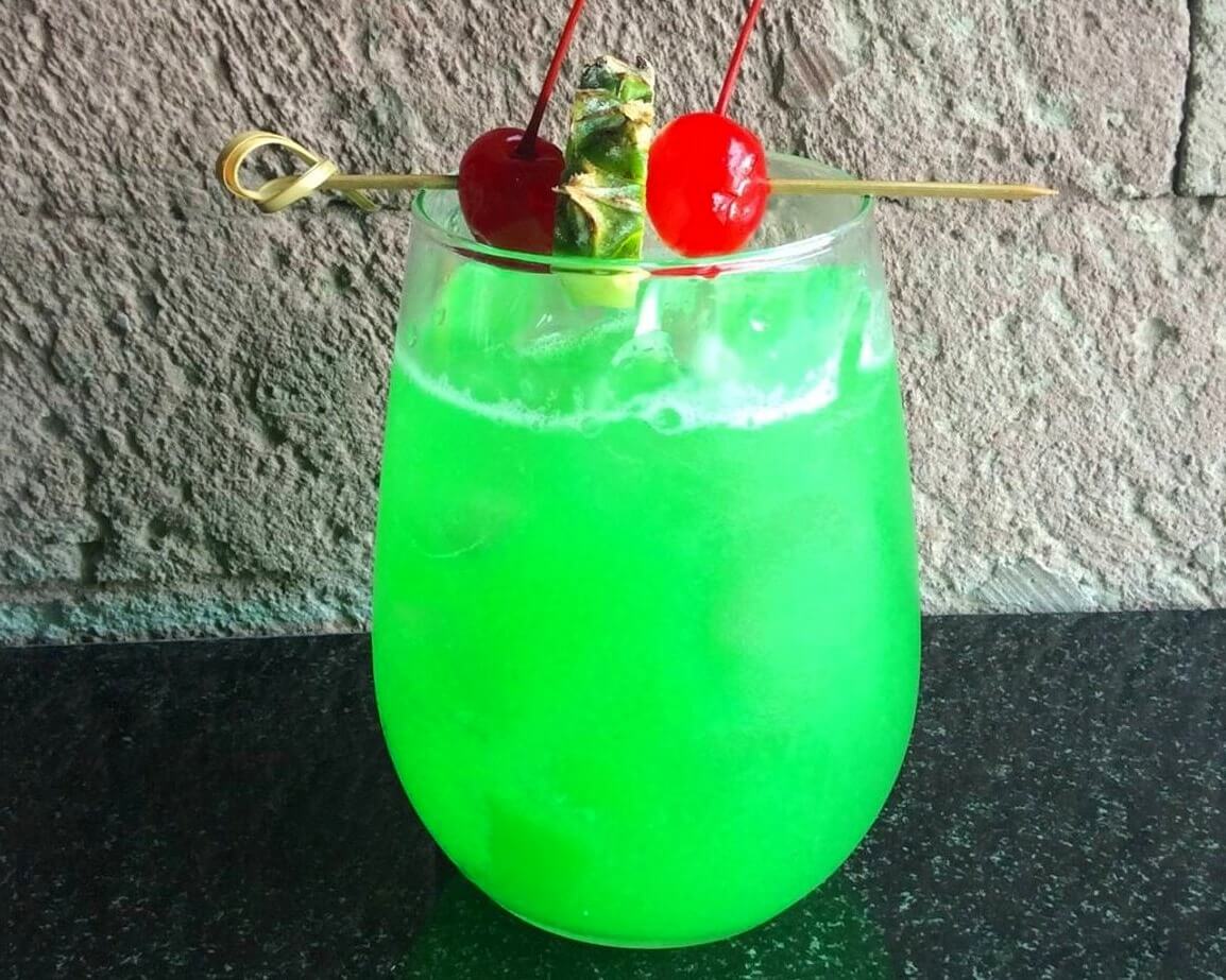 How to Mix a Tipsy Leprechaun Recipe (Simple Steps for a Perfect Party Drink)