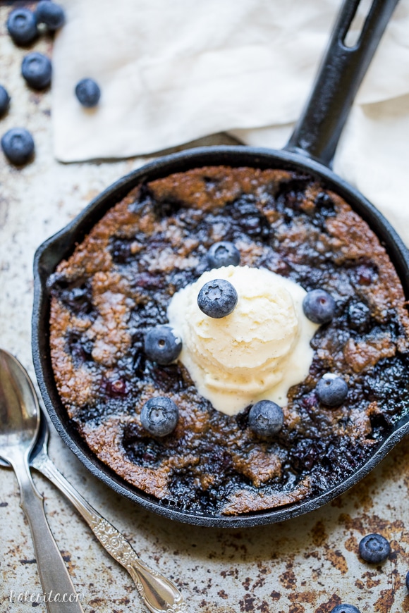 Cast Iron Skillet Desserts: From Cobblers to Cookies