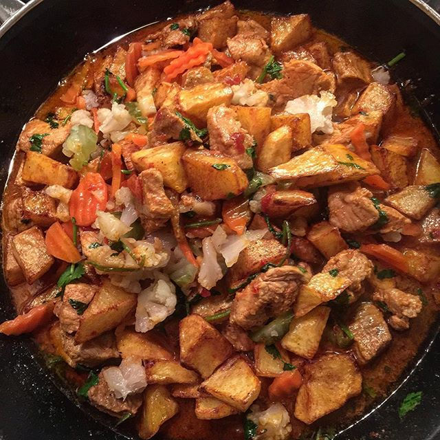 Traditional Portuguese Pork Recipes: Discover Classic Flavors in Your Kitchen.