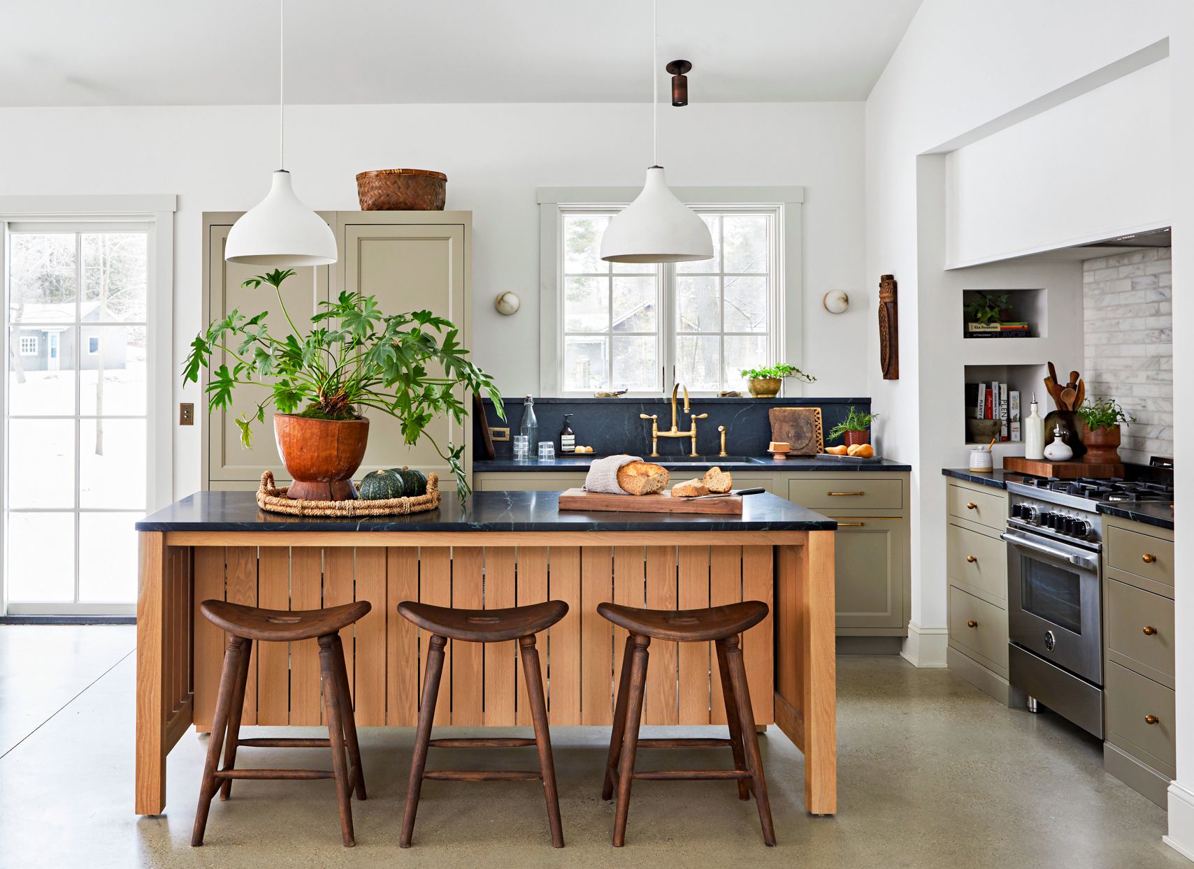 2023 Transitional Kitchen Design:  Tips for a Stylish Remodel