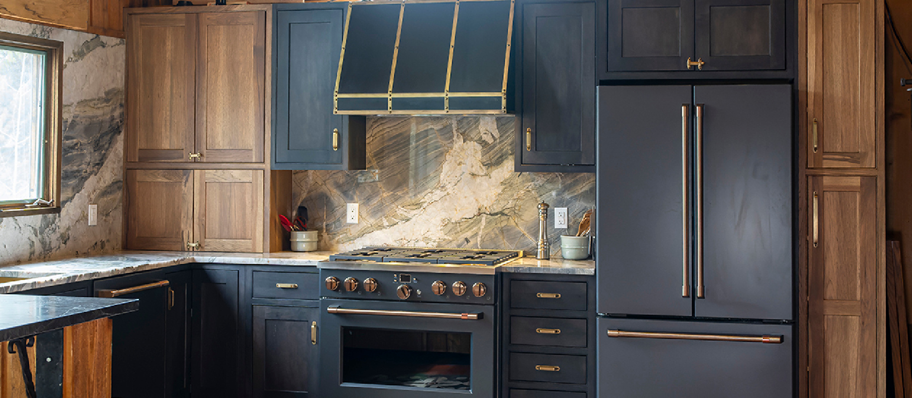 Why Kitchen Cabinets Blue is the Hottest Trend Now