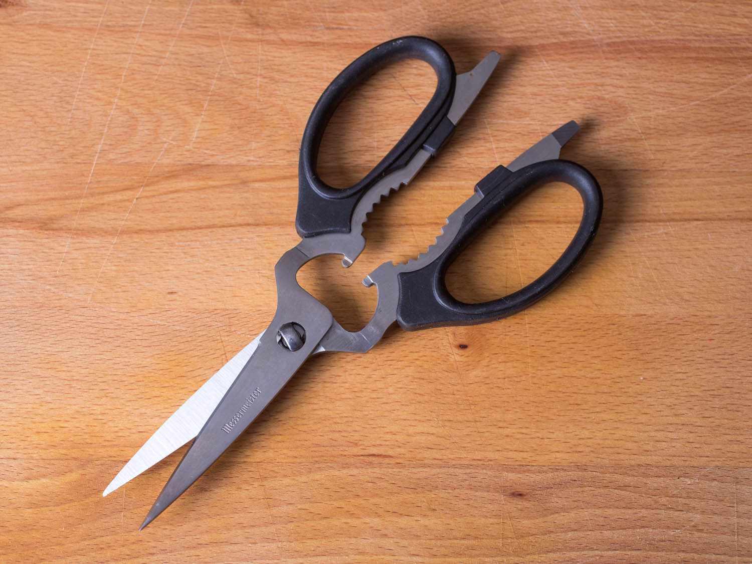 Kitchenware Scissors: Must-Have Tool for Every Cook(Best Types and Uses)