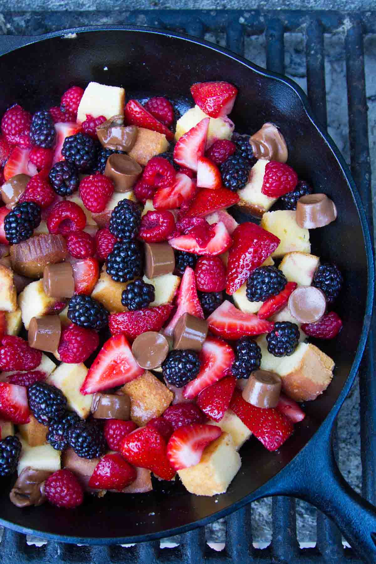 Stovetop Desserts for Camping: Simple Sweets (Make Delicious Treats Over a Campfire)