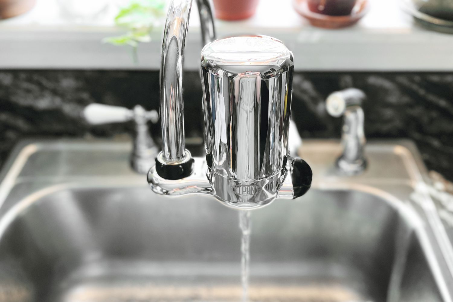 Top-rated beverage faucet: Check out these reviews.