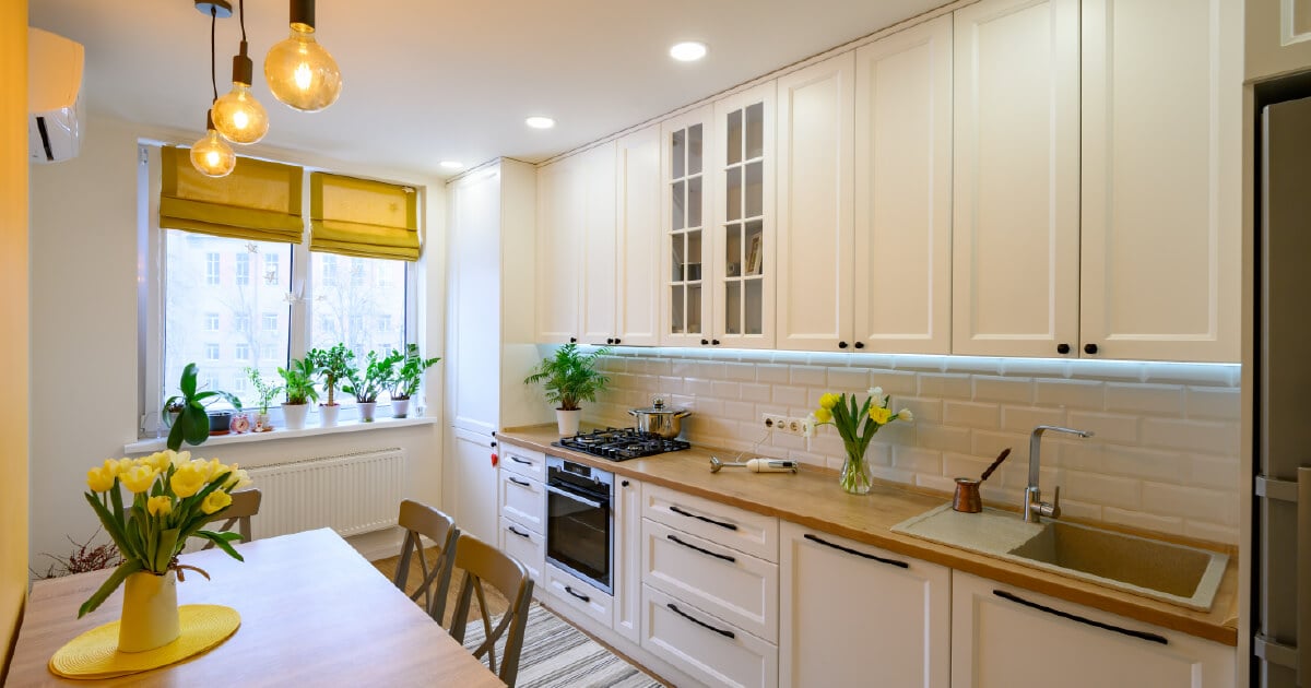 Cozy Kitchen Ideas: Get a Nice Looking Homey Kitchen With No Microwave and Love the Simple Life!