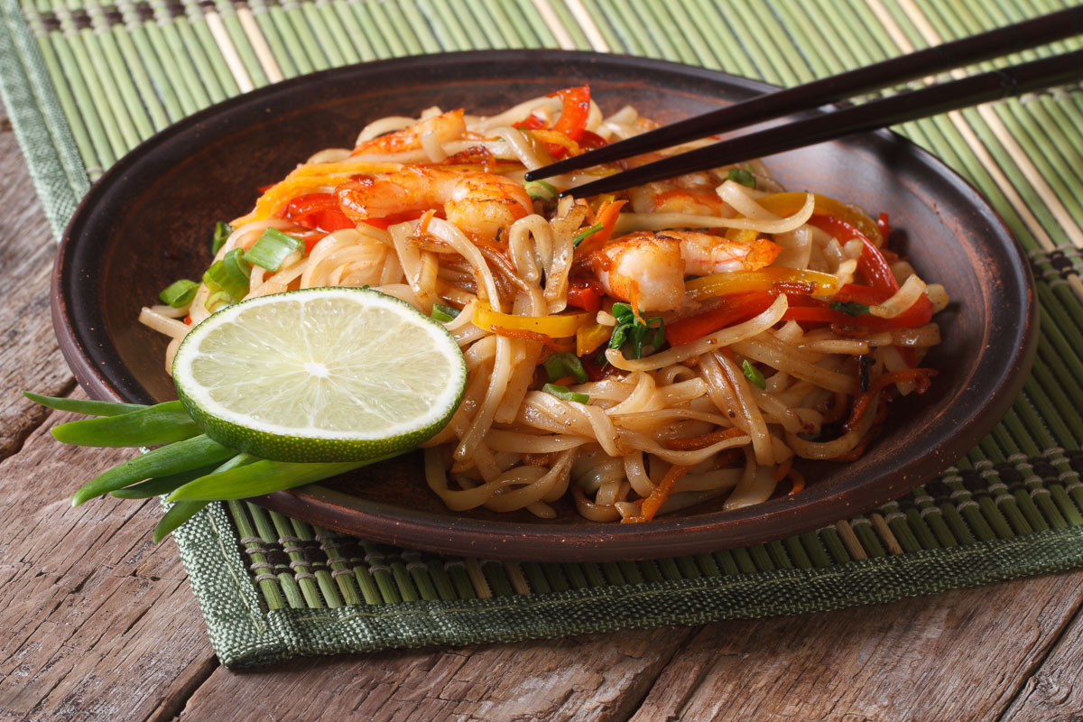 Craving Pad Thai & Chinese Cuisine? Discover Easy Recipes and the Best Places to Enjoy These Dishes