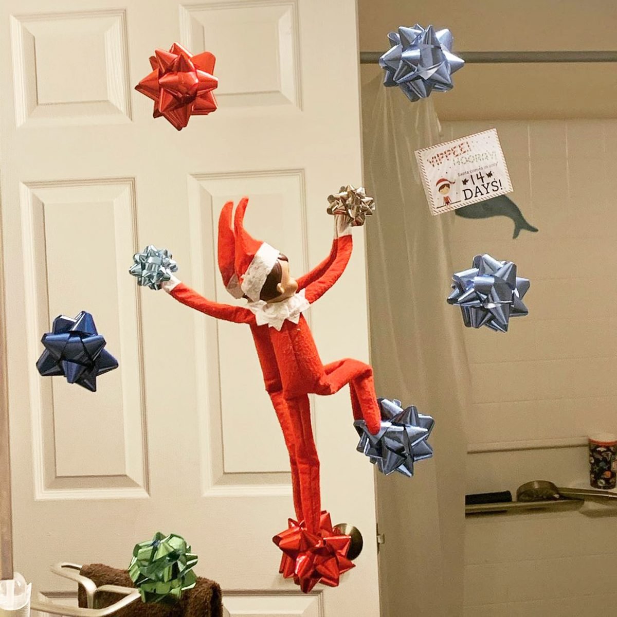 Elf on the Shelf in the Kitchen: Mischief Ideas (Simple Elf on the Shelf Kitchen Adventures for Kids)