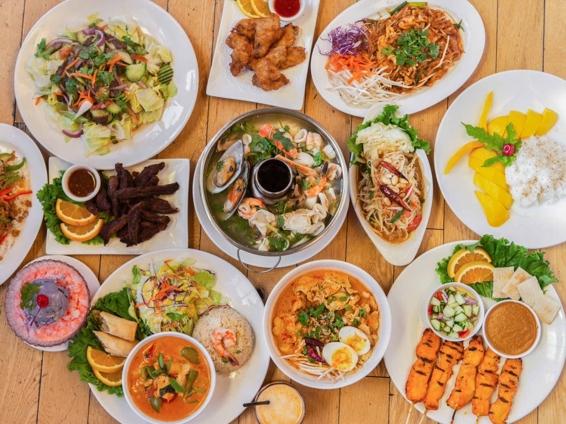 Khun Dang Thai Cuisine: What to Order at This Restaurant?