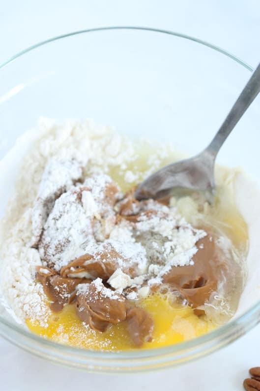Parve Desserts: Quick and Easy Recipes (Sweet Treats in Minutes)