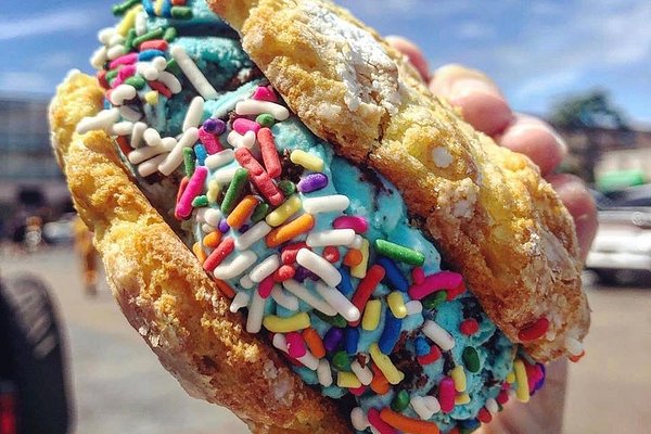 Little Desserts Near Me: Find the Best Sweets in Town