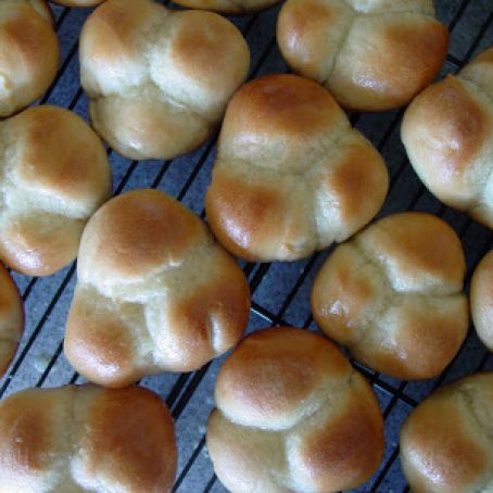 Quick 60 Minute Dinner Rolls KitchenAid: Easy Recipe