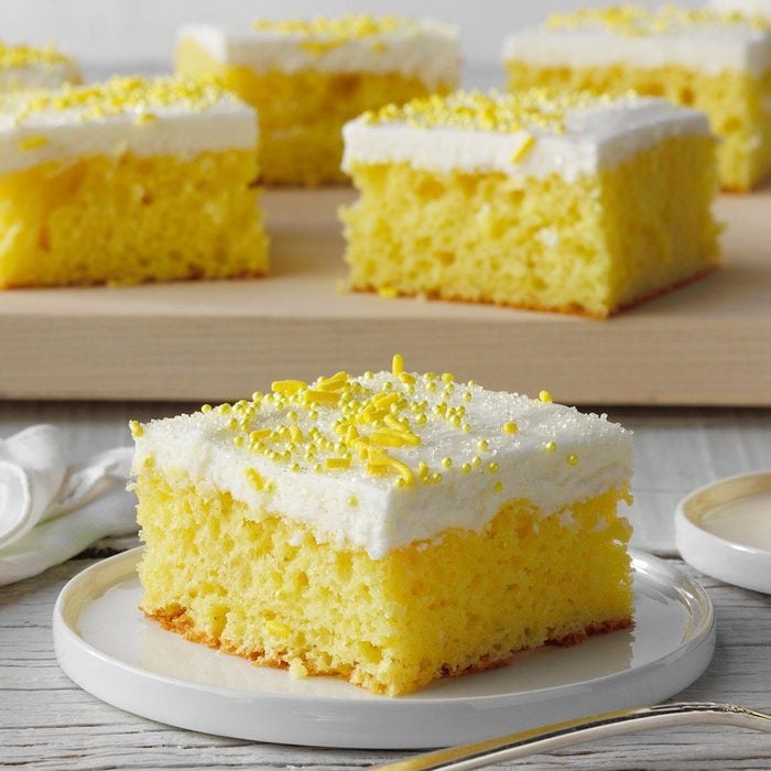 Best Desserts with Frosting: Quick and Delicious Treats