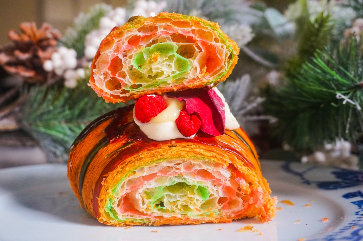 Christmas Desserts for Delivery near me? The Best local bakeries for online order.