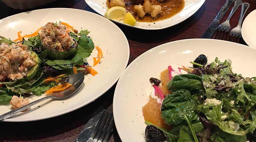 Carlos Cuisine Review: Find Out What Makes his Restaurant so delicious!