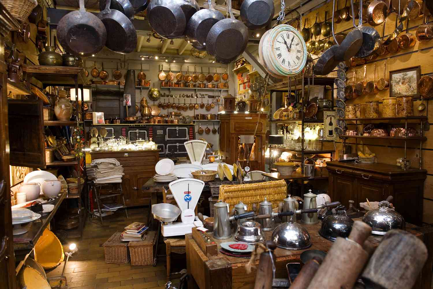 Vintage Kitchen Goods: Where to Find & Buy Them Online!