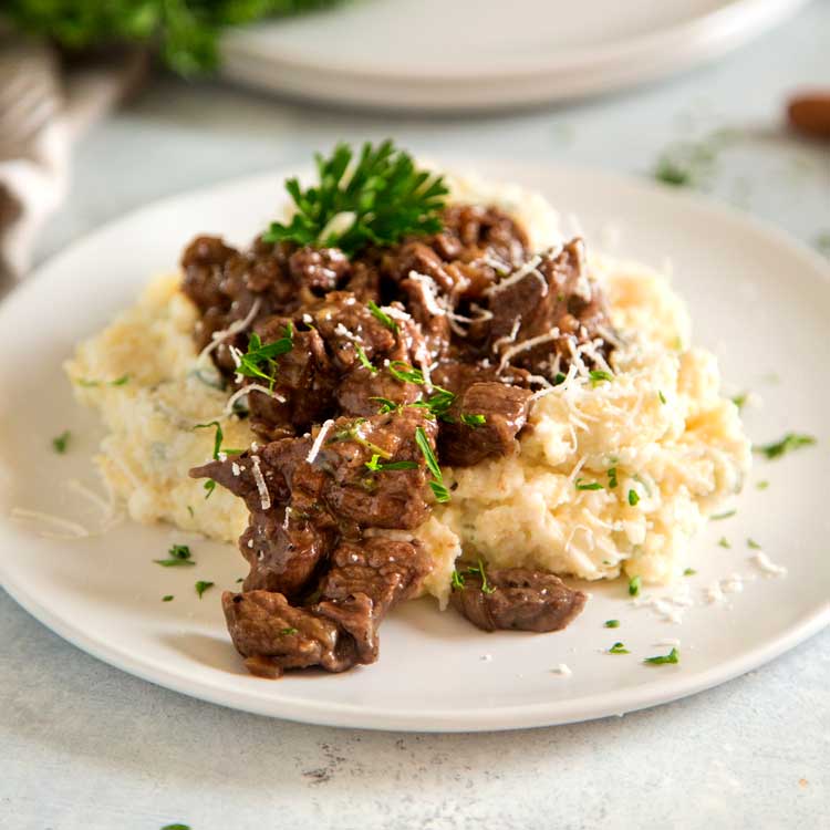 Red Wine Beef Tips: Cook the Perfect Comfort Food