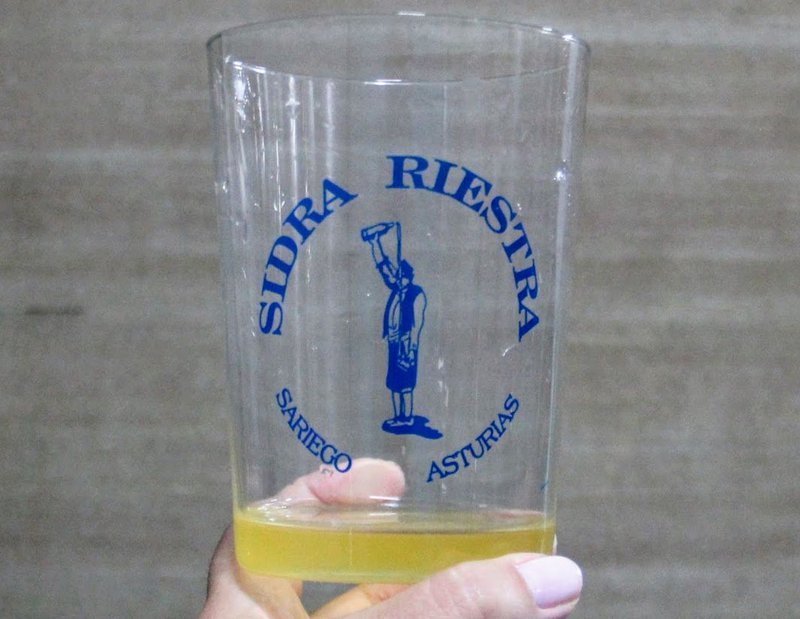 How is sidra beverage made traditionally? (Learn the simple process behind this drink)
