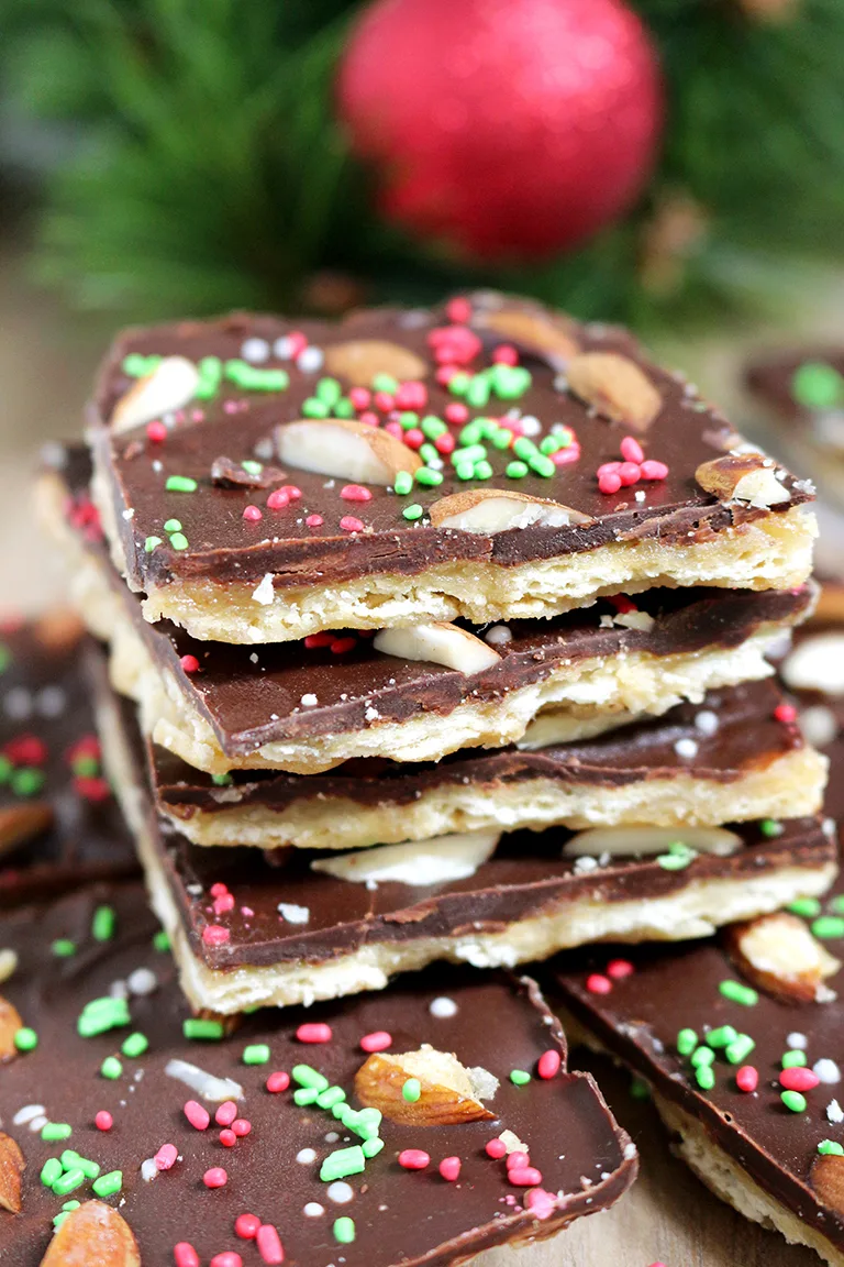 Last-Minute Xmas Desserts to Buy? Quick & Easy Holiday Options!