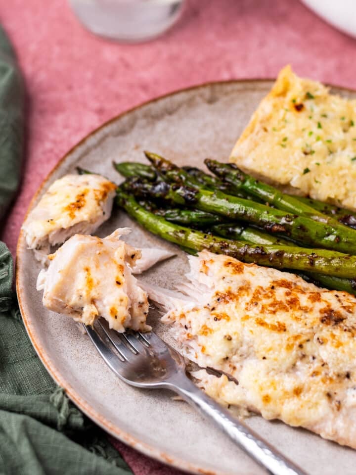 Need Dinner Ideas? Try These Simple Broiled Mahi Mahi Recipes!